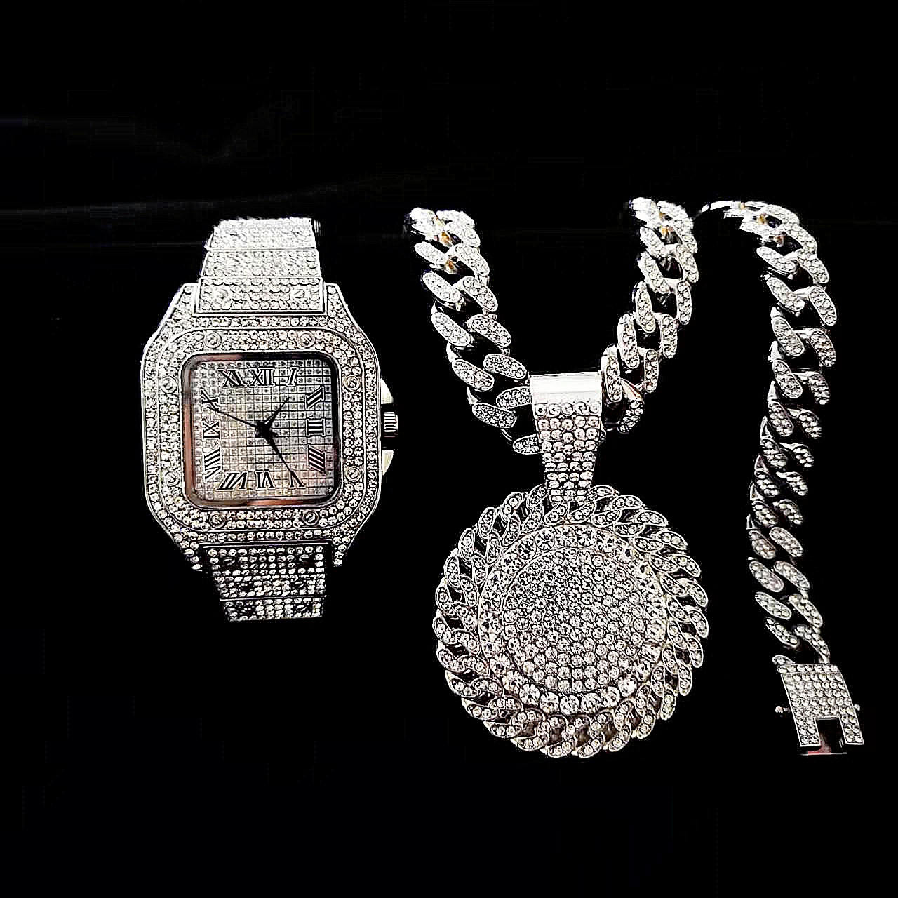 2 pz. Collana con ciondolo a f - Luxury Watch Miami recensione e prezzo