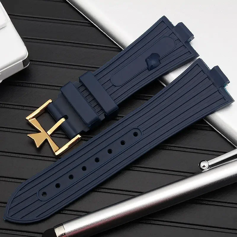 Cinturino in gomma siliconica  - Luxury Watch Constantine recensione e prezzo